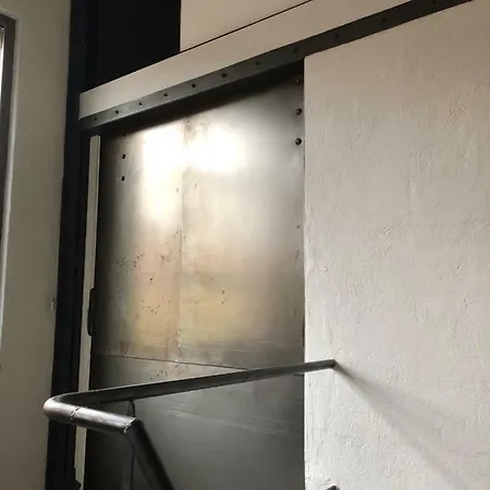 Wohnen In Authentischem Loft